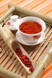 拳头英雄联盟免费格斗游戏《2KXO》宣布新角色金克斯